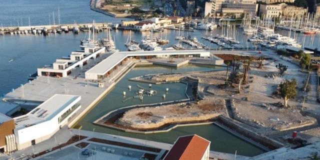 Come arrivare al molo trapezoidale del porto di Palermo?